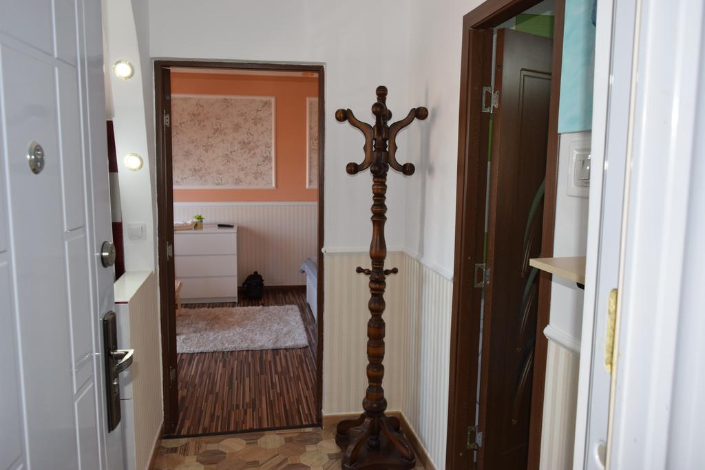 Ferienwohnung Pav- Semper Fidelis Hunedoara Exterior foto